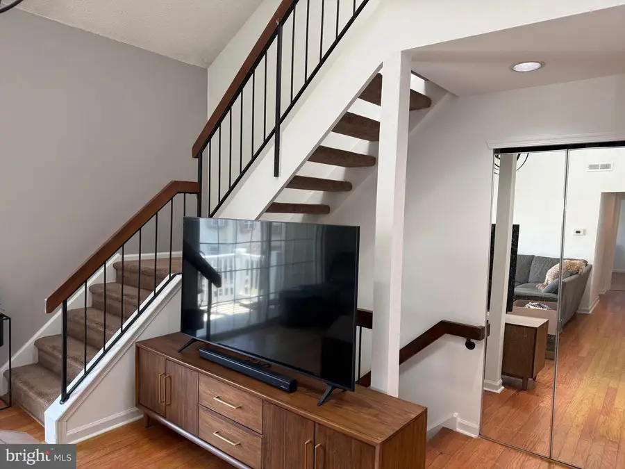 4106-b Fenwick Ln, Mount Laurel, NJ 08054 - #3