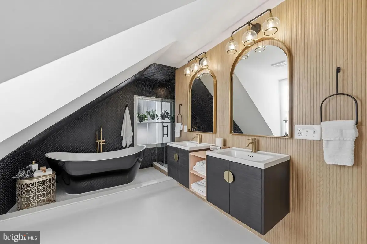 129 S Church St, Moorestown, NJ 08057 - #1