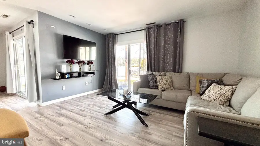 21-a E Daisy Ln, Mount Laurel, NJ 08054 - #2