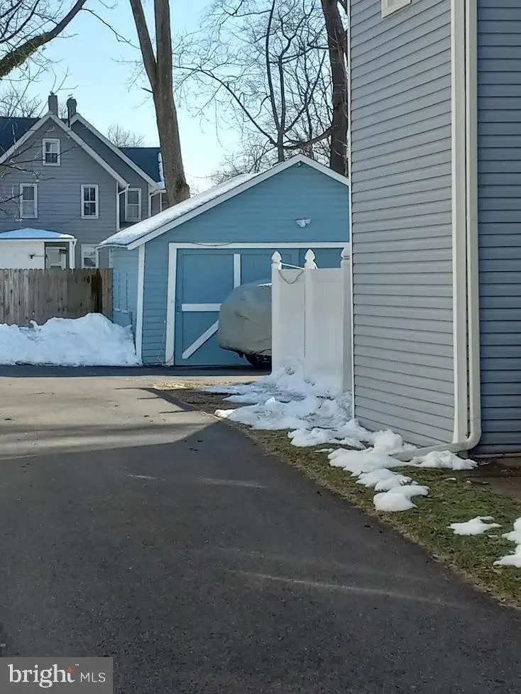 44 Warren St, Beverly, NJ 08010 - #3