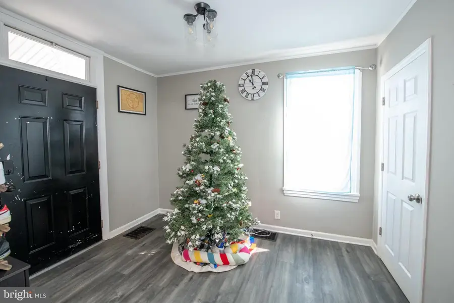 802 W Front St, Florence, NJ 08518 - #2