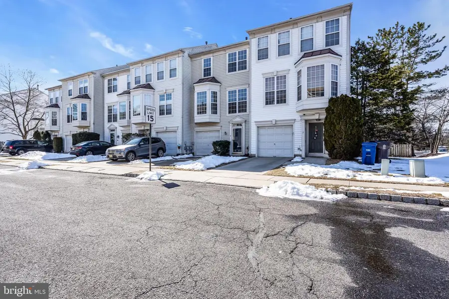 4 Weatherly Rd, Delran, NJ 08075 - #3