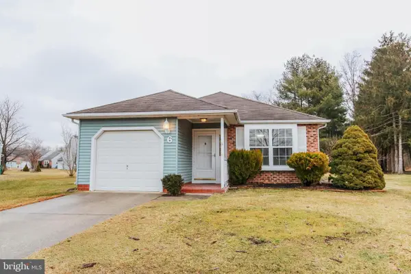 6 Panorama Ct, MOUNT LAUREL, NJ 08054