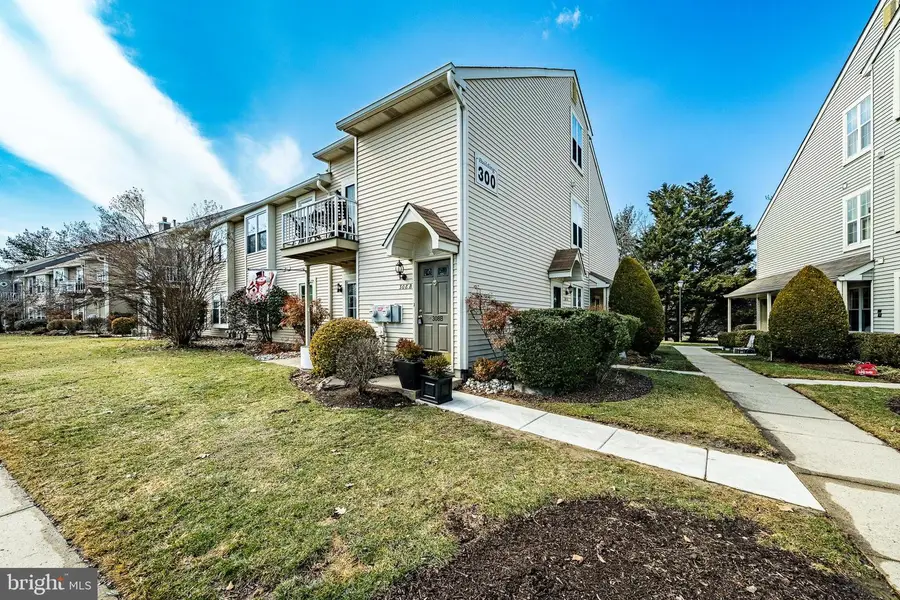 308-b Sedgefield Dr, Mount Laurel, NJ 08054 - #3