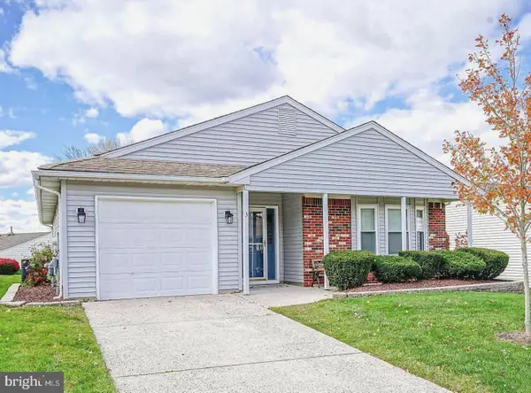 3 Deep Hollow Ln N, COLUMBUS, NJ 08022