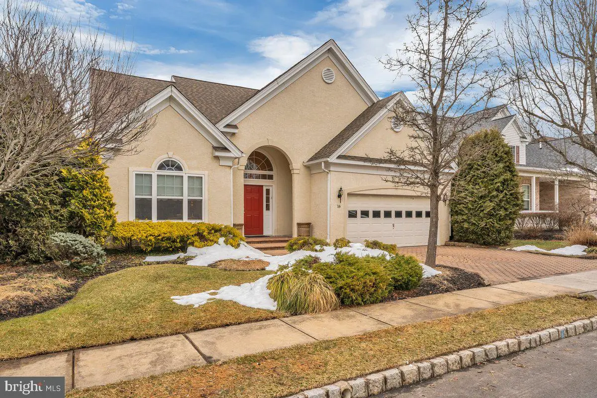 16 Lowell Dr, Marlton, NJ 08053 - #1