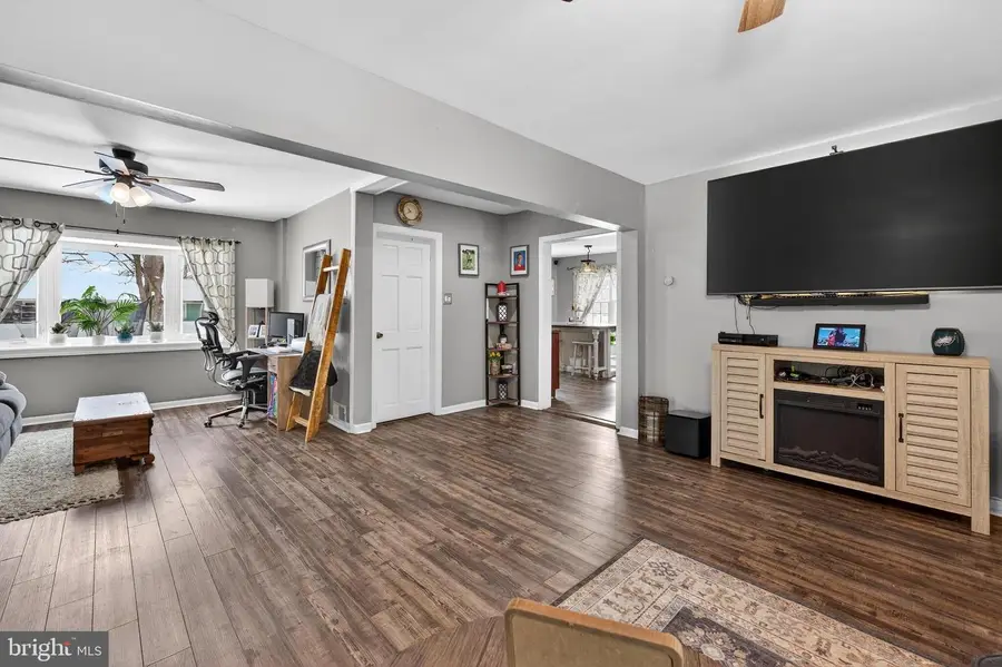 115 S Walnut Ave, Maple Shade, NJ 08052 - #3