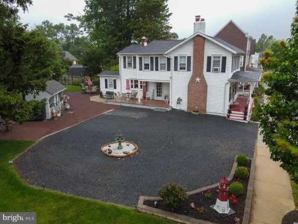 124 E Burlington St, BORDENTOWN, NJ 08505