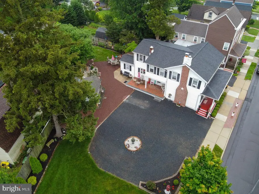 124 E Burlington St, Bordentown, NJ 08505 - #3