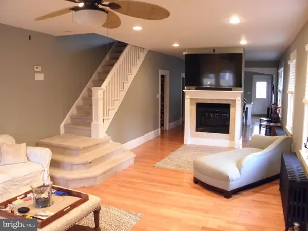 350 Elm Ave, BURLINGTON, NJ 08016