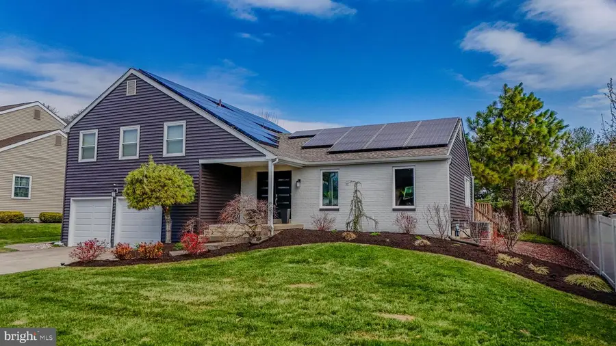 2 Warwick Ct, Mount Laurel, NJ 08054 - #2