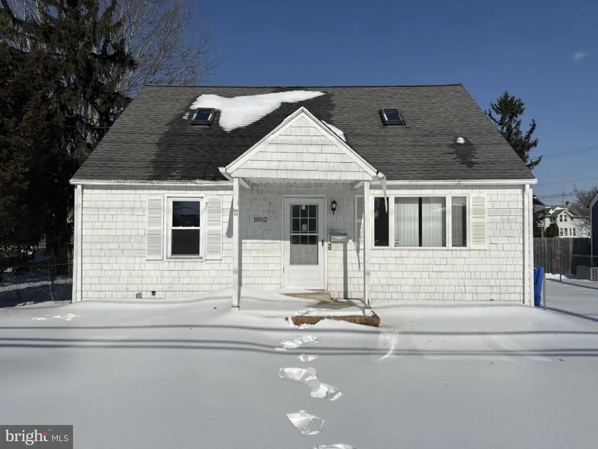 1002 Beverly Rd, Burlington, NJ 08016 - #1