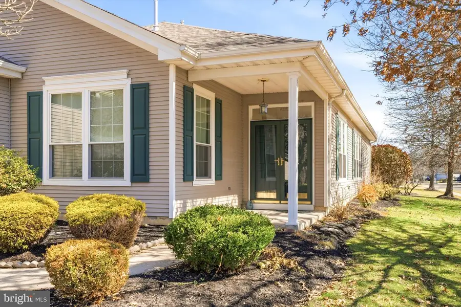 31 Harrington Dr, Columbus, NJ 08022 - #3