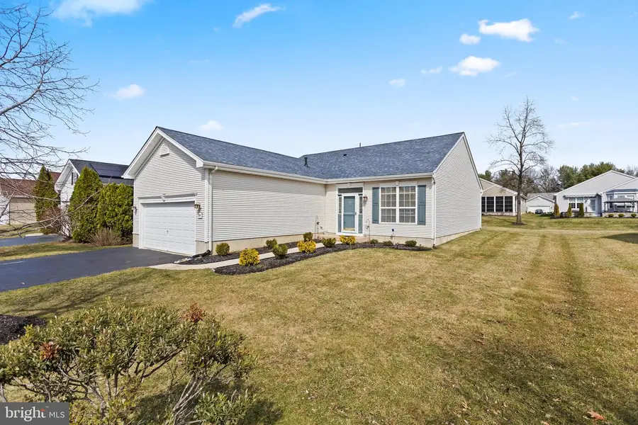 89 Chamber Ln, Columbus, NJ 08022 - #2