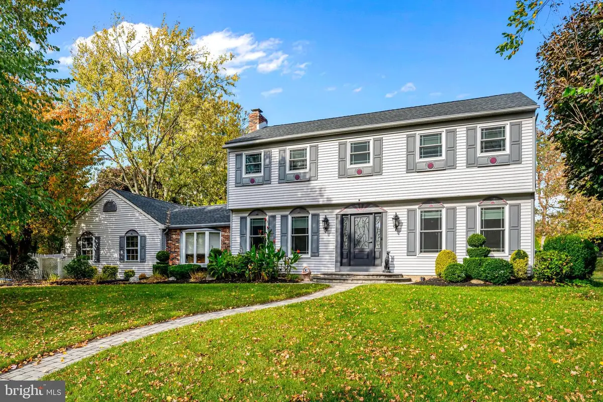 904 Heritage Rd, Moorestown, NJ 08057 - #1