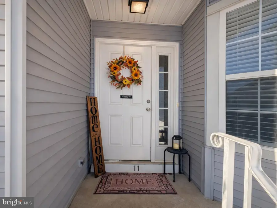 11 Dryden Dr, Burlington, NJ 08016 - #3