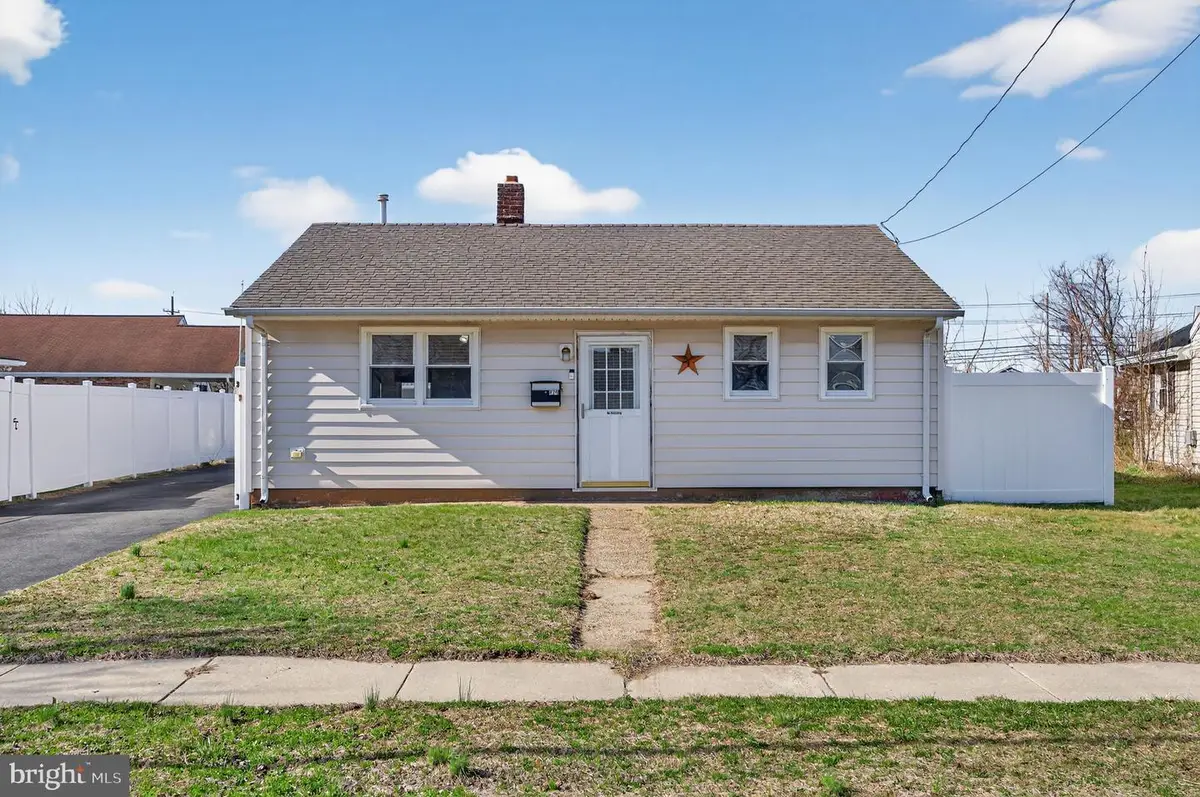 929 Mount Rd, Burlington, NJ 08016 - #1