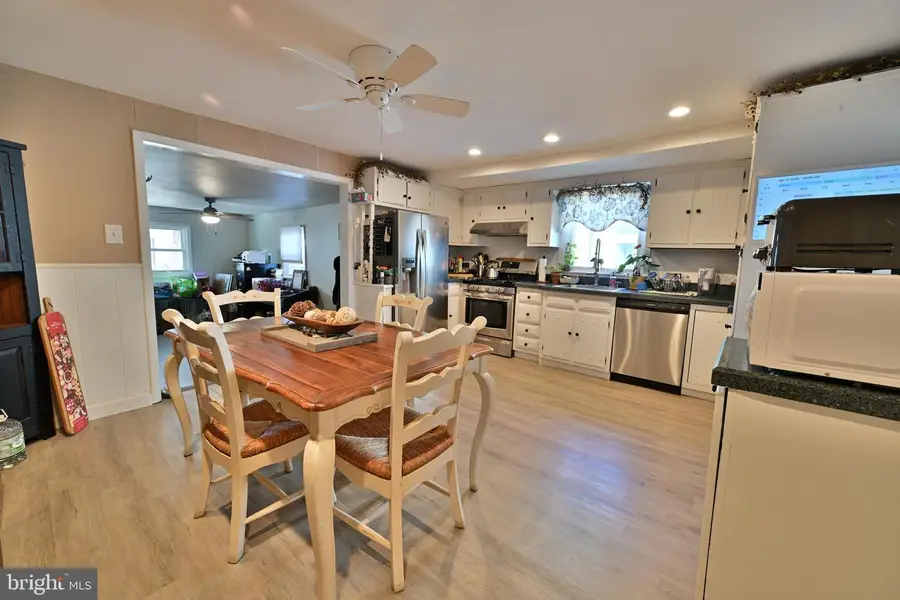 24734 E Main St, Columbus, NJ 08022 - #2