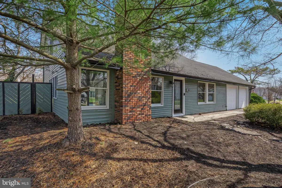 18 Holmes Ln, Marlton, NJ 08053 - #1