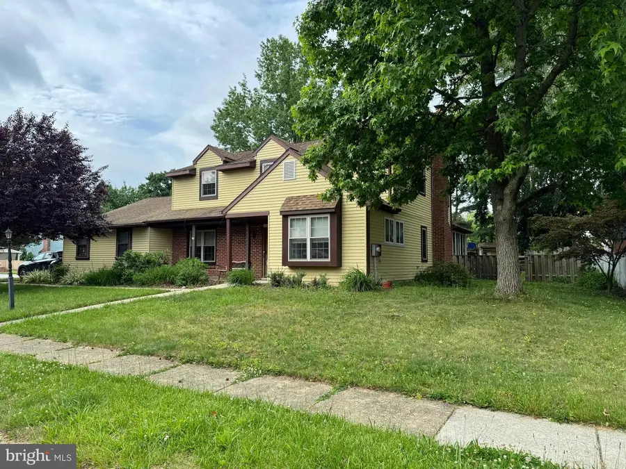 110 Thornwood Dr, Marlton, NJ 08053 - #2