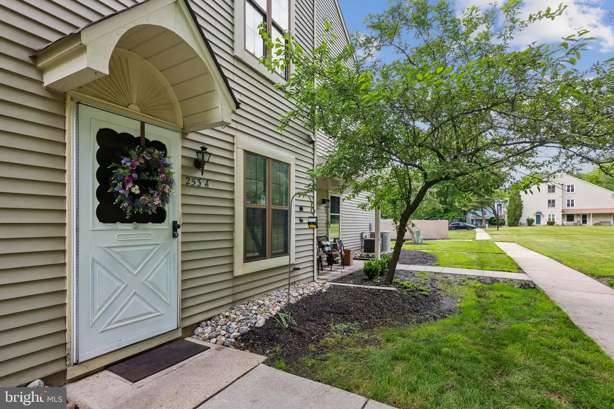 253-a Everly Ct, Mount Laurel, NJ 08054 - #1