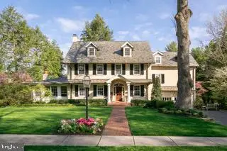 201 E Oak Ave, MOORESTOWN, NJ 08057