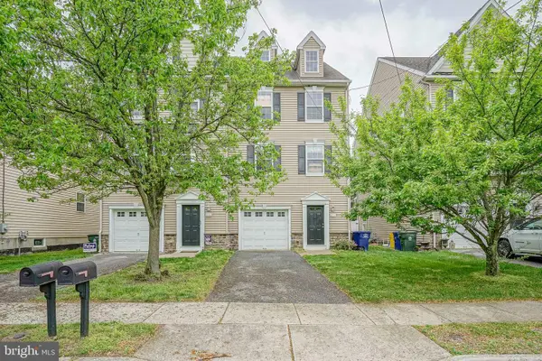 604 Cinnaminson St, RIVERTON, NJ 08077