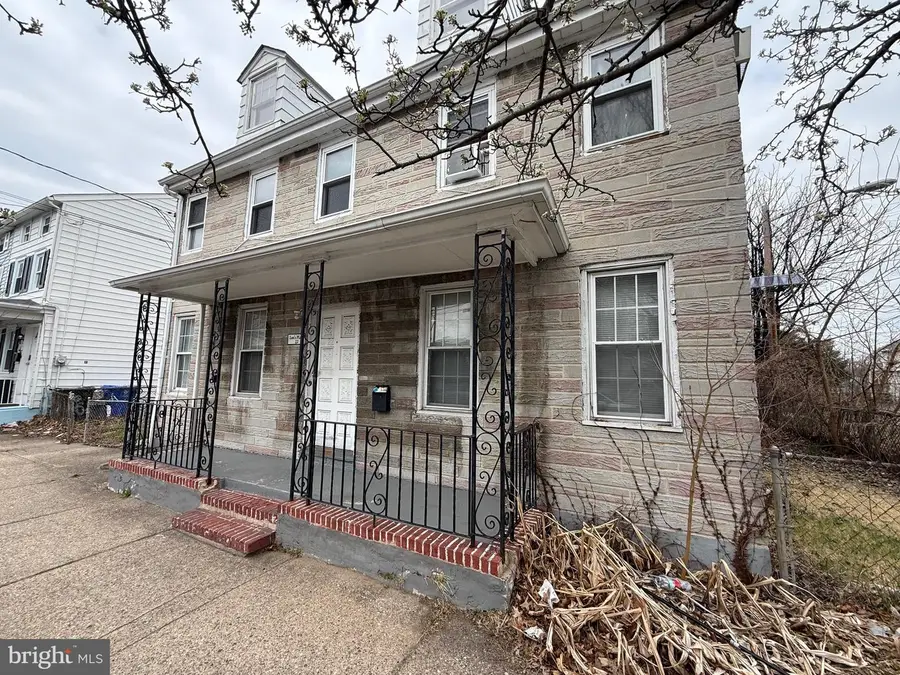 22 E Federal St, Burlington, NJ 08016 - #3