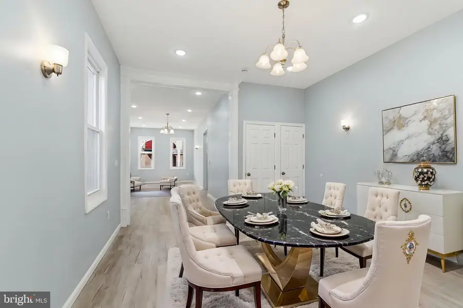 217 W Union St, Burlington, NJ 08016 - #2