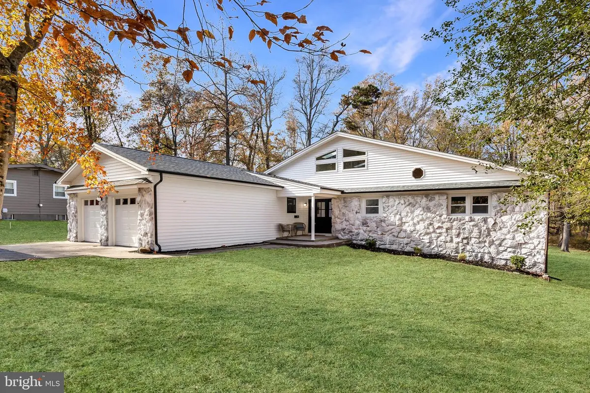 17 W Delaware Trl, Medford, NJ 08055 - #1