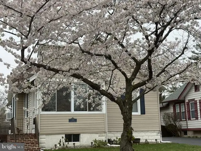 323 Maple Ave, Delanco, NJ 08075 - #1