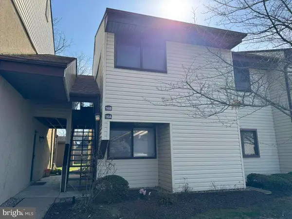 16-b E Daisy Lane, MOUNT LAUREL, NJ 08054