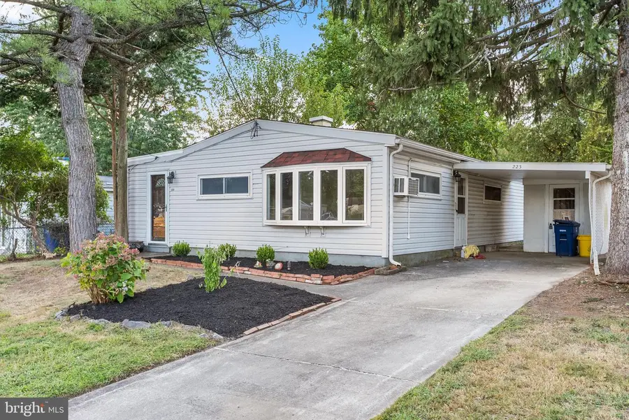 223 Ruth Ave, Maple Shade, NJ 08052 - #2