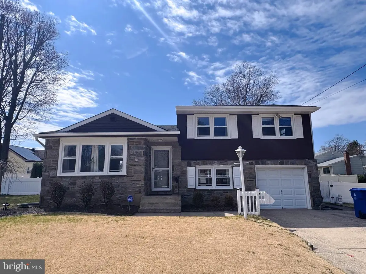 277 Willow Dr, Cinnaminson, NJ 08077 - #1