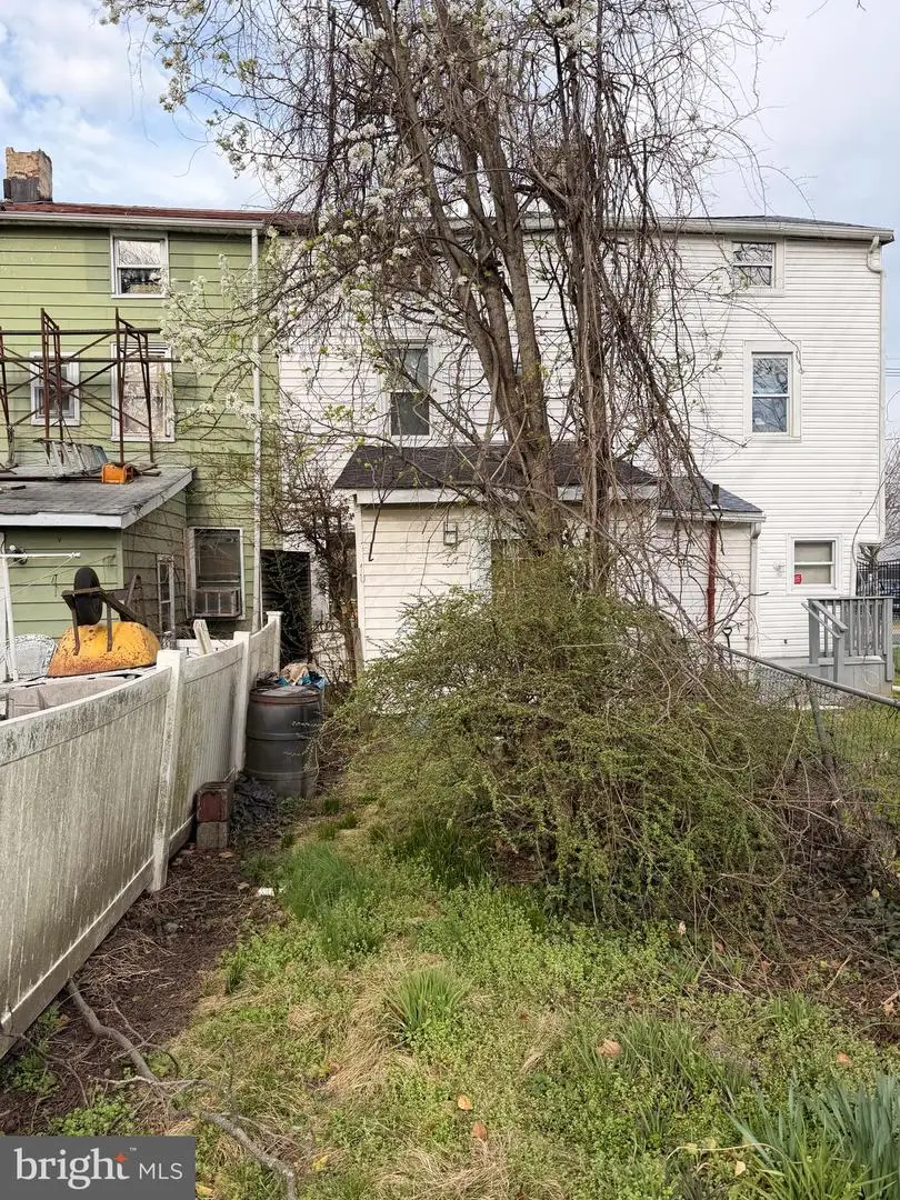 507 Lawrence St, Burlington, NJ 08016 - #1