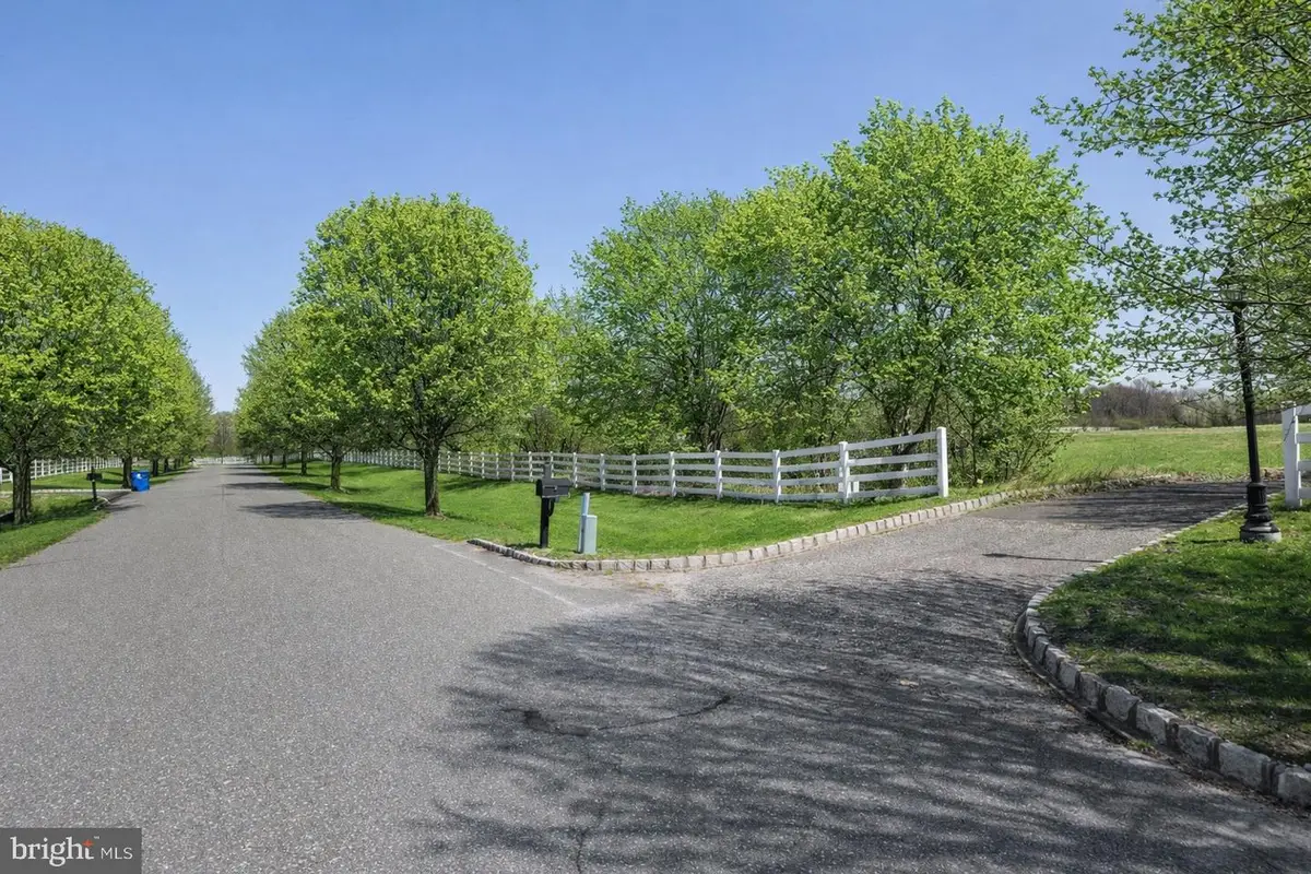 8 Saddlebury Ct, Vincentown, NJ 08088 - #1