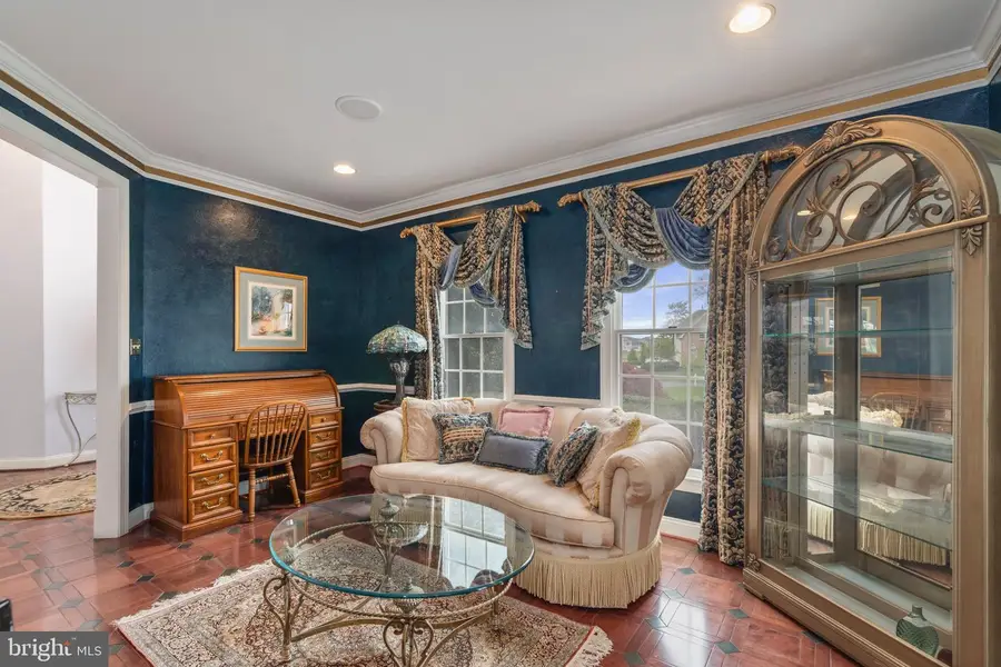 132 Country Club Dr, Moorestown, NJ 08057 - #2