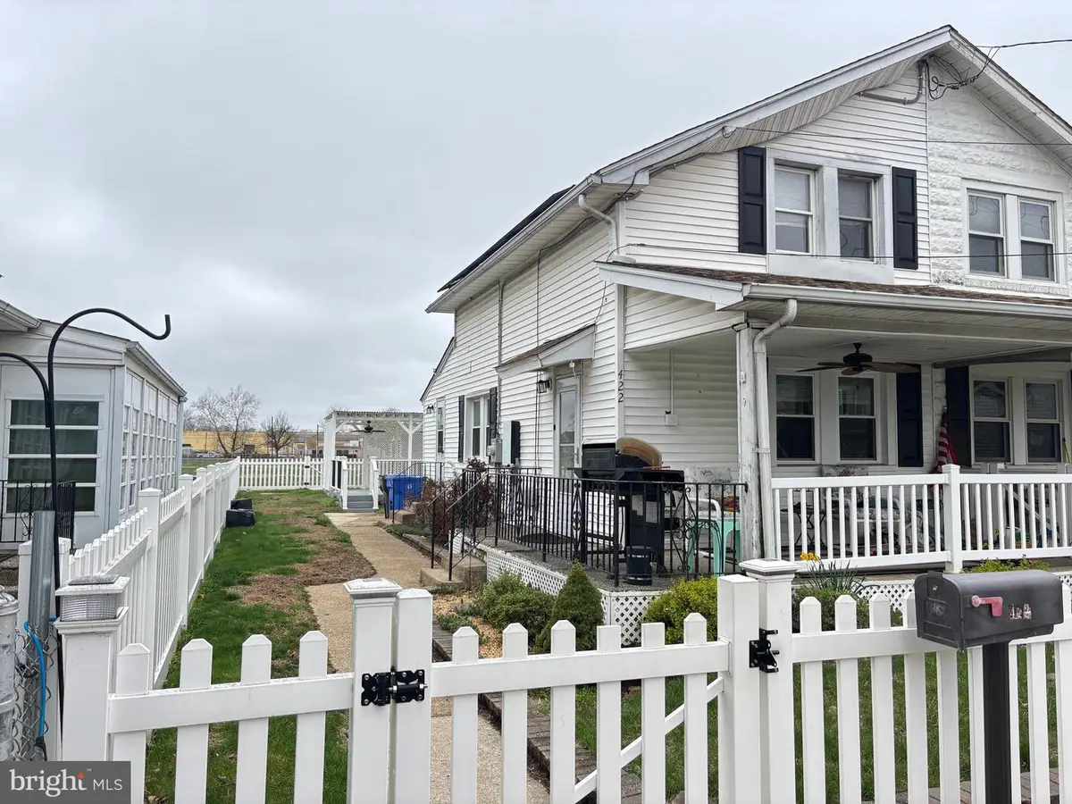 422 Hulme St, Burlington, NJ 08016 - #1