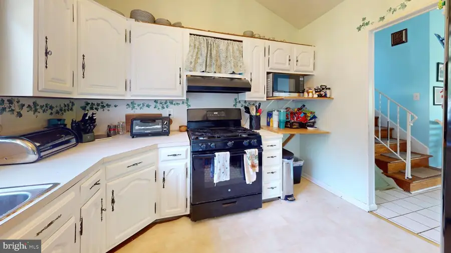 28 Washington Ave, Beverly, NJ 08010 - #2