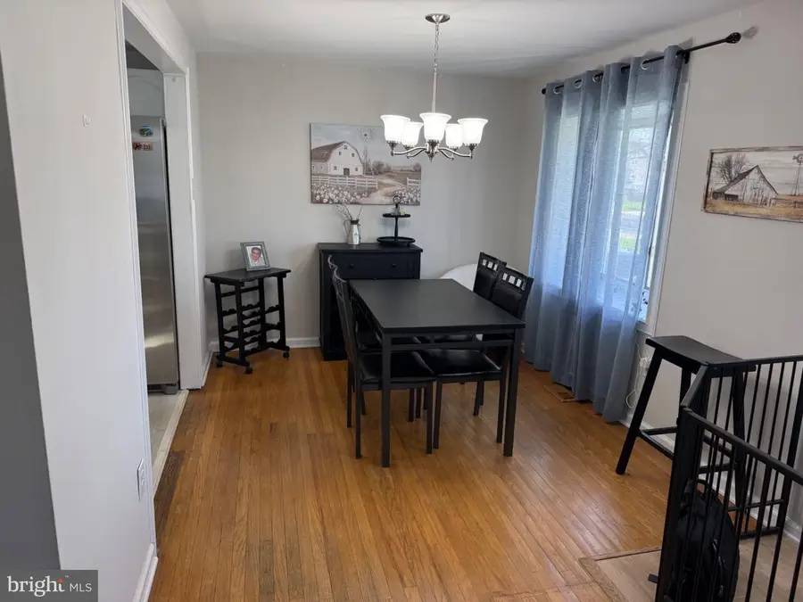 431 N Forklanding Rd, Maple Shade, NJ 08052 - #3