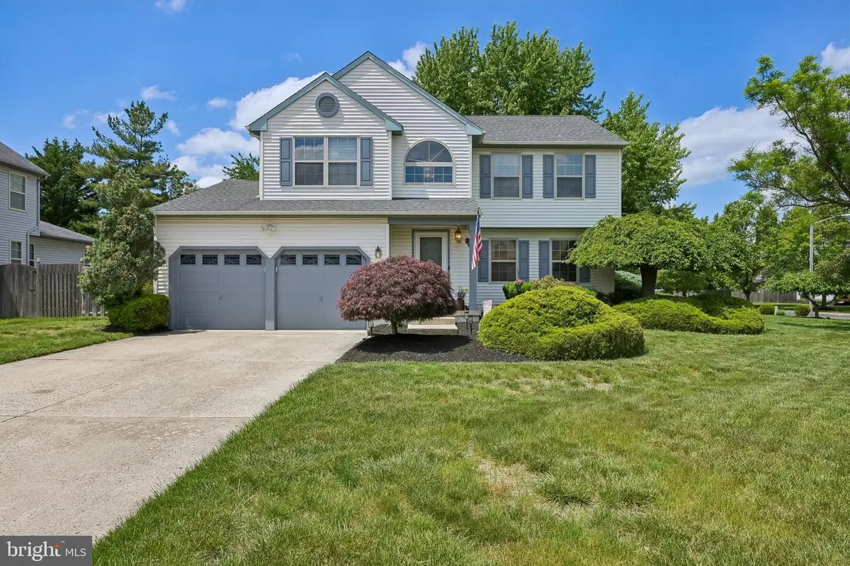 11 Amberfield Dr, Delran, NJ 08075 - #1