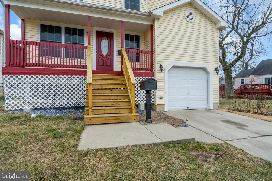 723 Woodland Ave, Burlington, NJ 08016 - #2