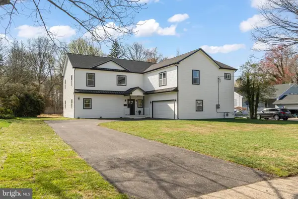 32 Wagon Bridge Run, MOORESTOWN, NJ 08057