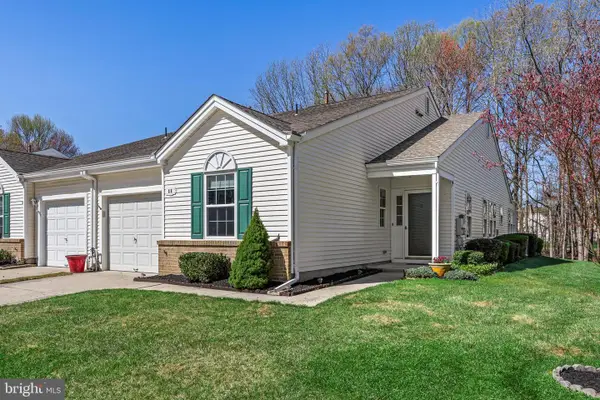 11 Bittersweet Pl, MOUNT LAUREL, NJ 08054