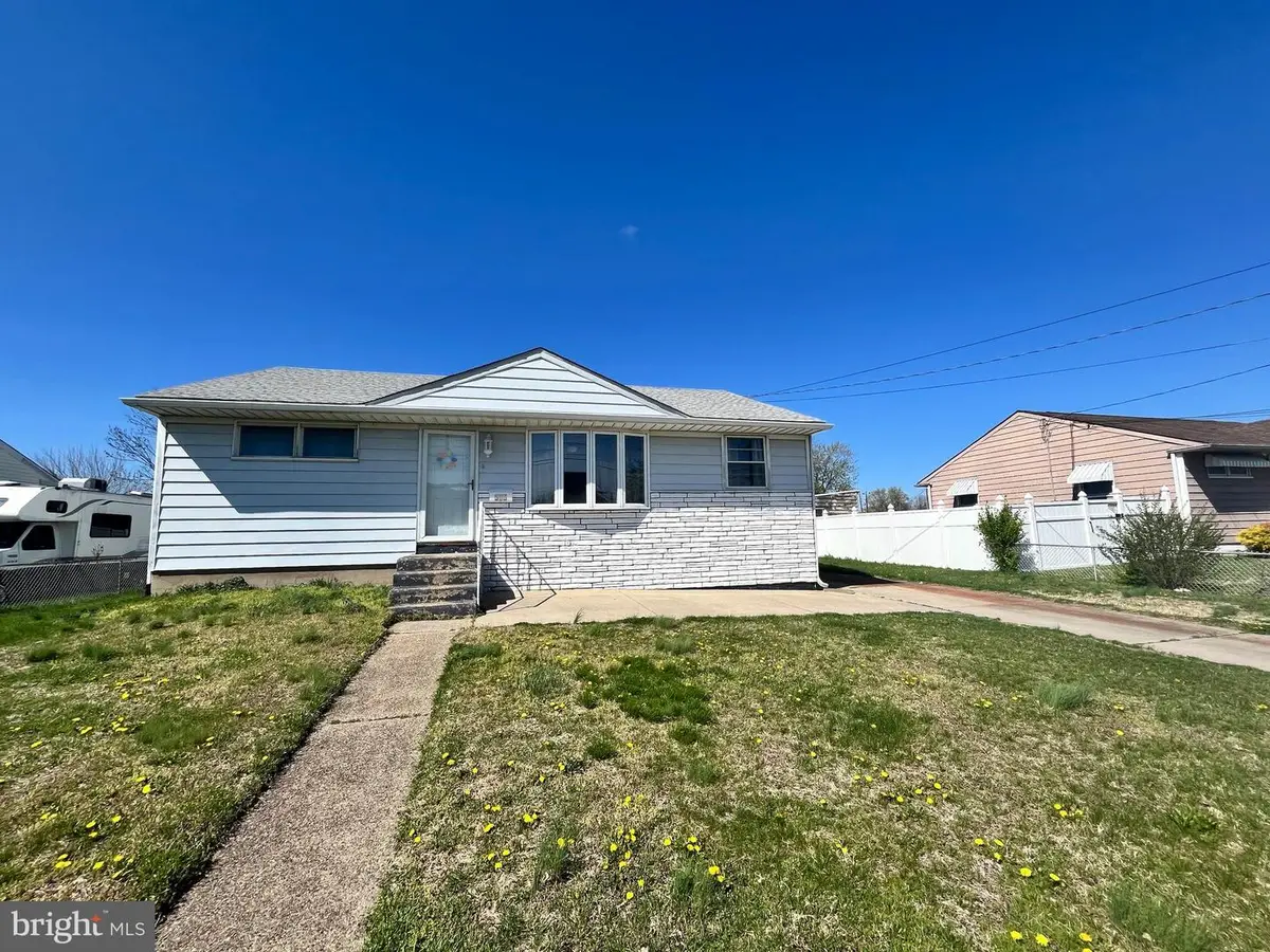 505 Monroe St, Riverside, NJ 08075 - #1