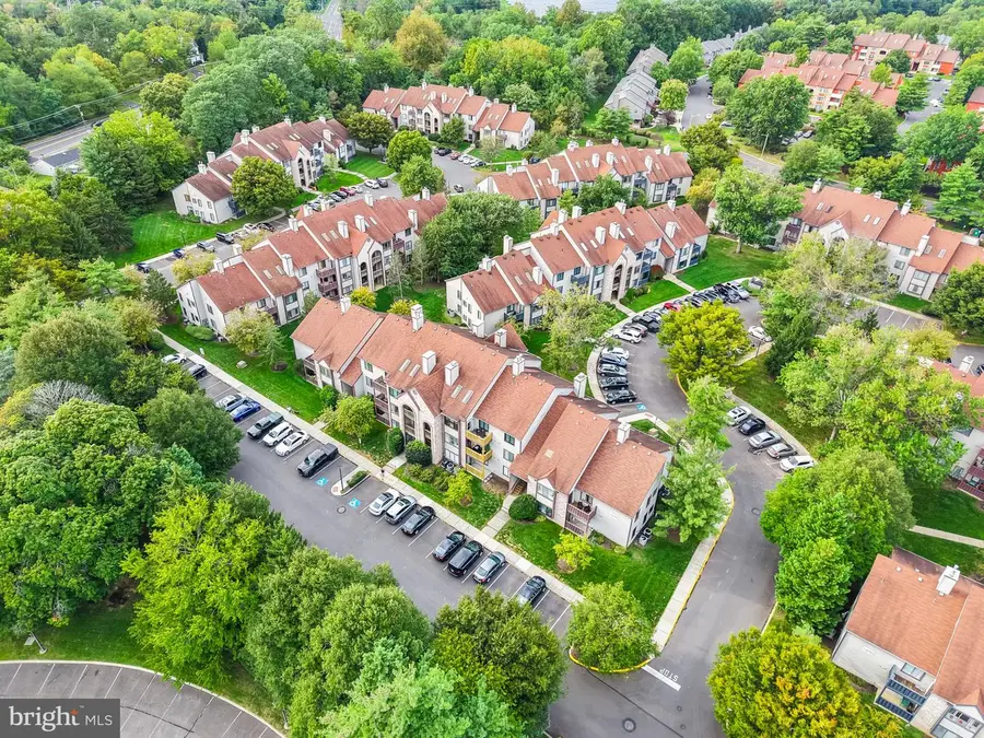 4610-b Aberdeen Dr, Mount Laurel, NJ 08054 - #2