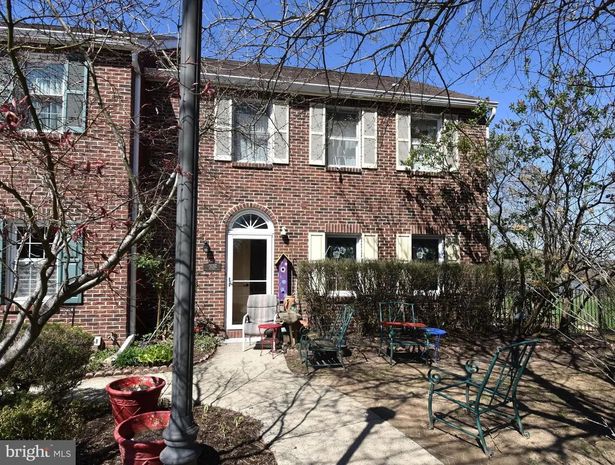 333 E Pearl St #9, Burlington, NJ 08016 - #1