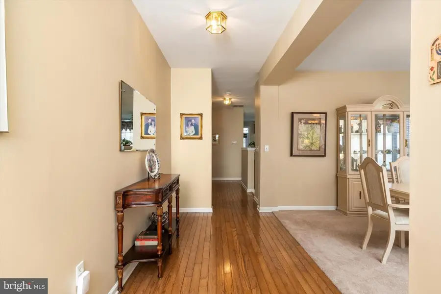 25 Chamber Ln, Columbus, NJ 08022 - #2