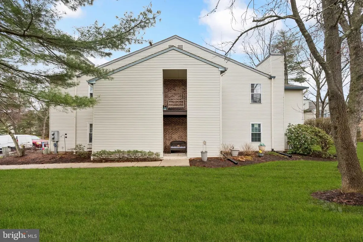 112 Village Ln, Mount Laurel, NJ 08054 - #1