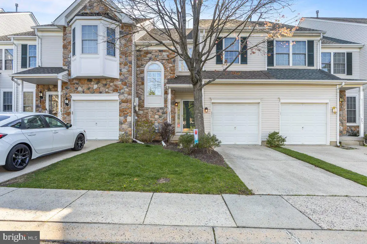 24 Farmington Ct, Bordentown, NJ 08505 - #1